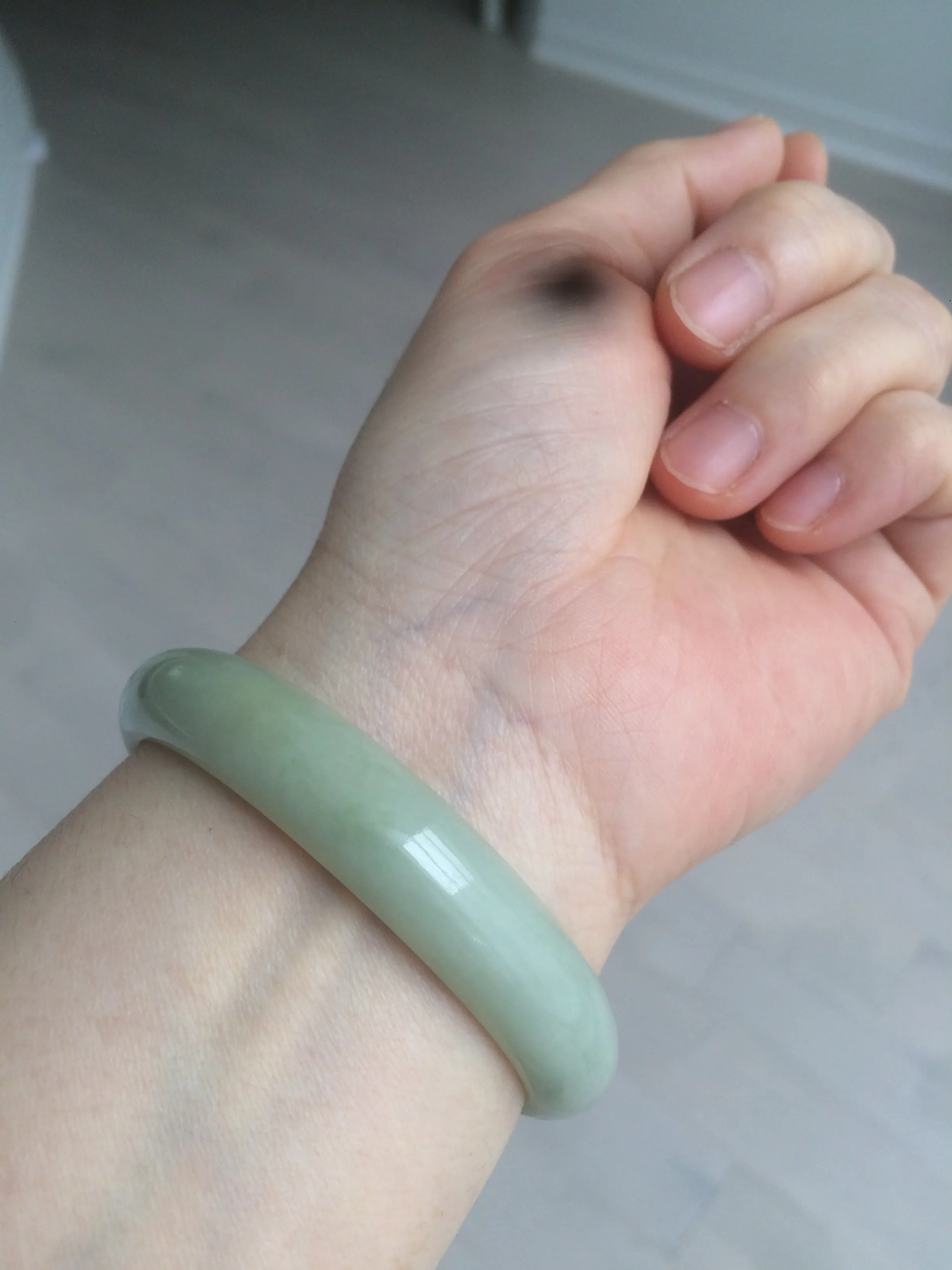 49.5mm Type A 100% Natural icy light green oval Jadeite Jade bangle L109