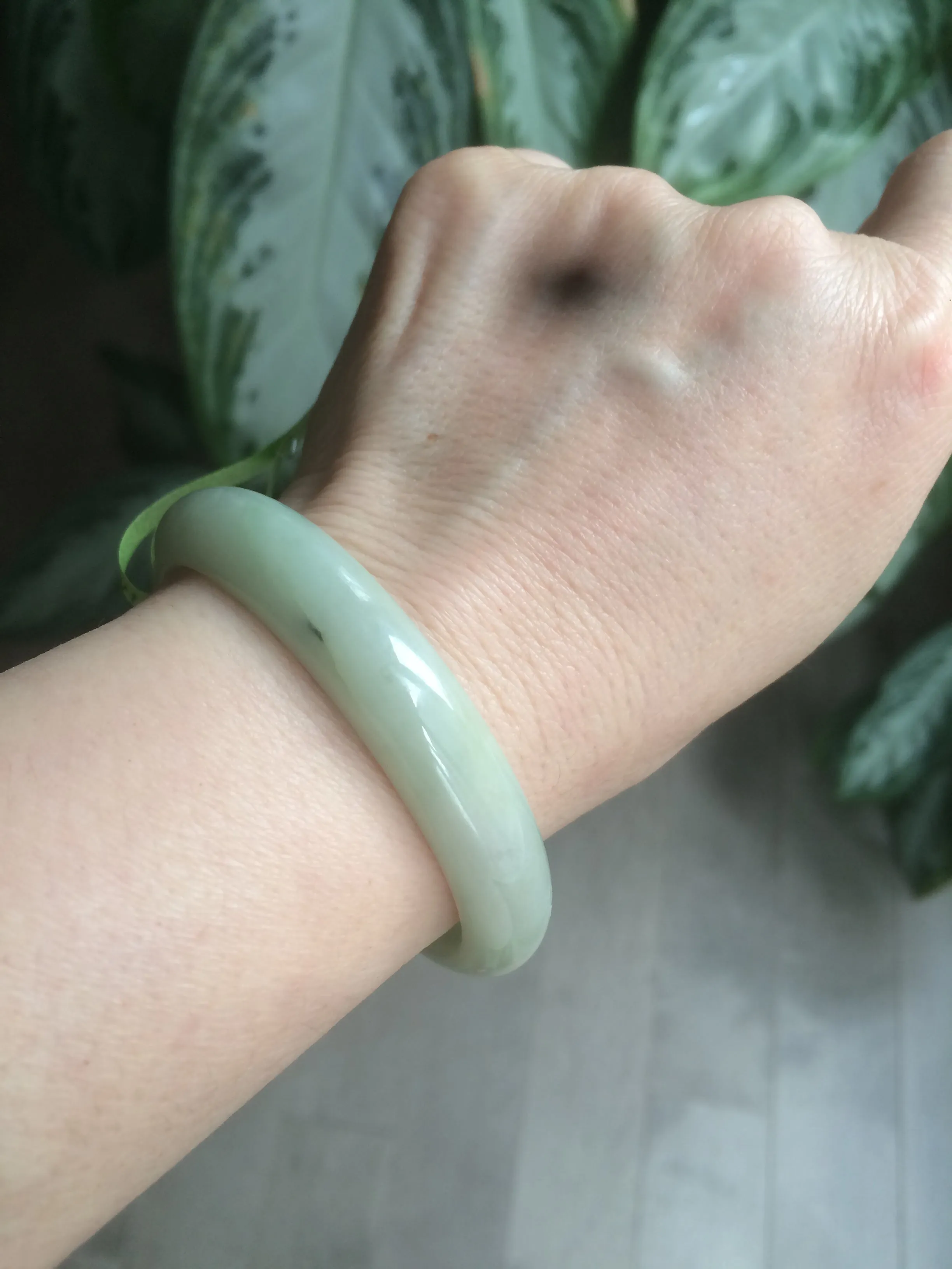 49.5mm Type A 100% Natural icy light green oval Jadeite Jade bangle L109