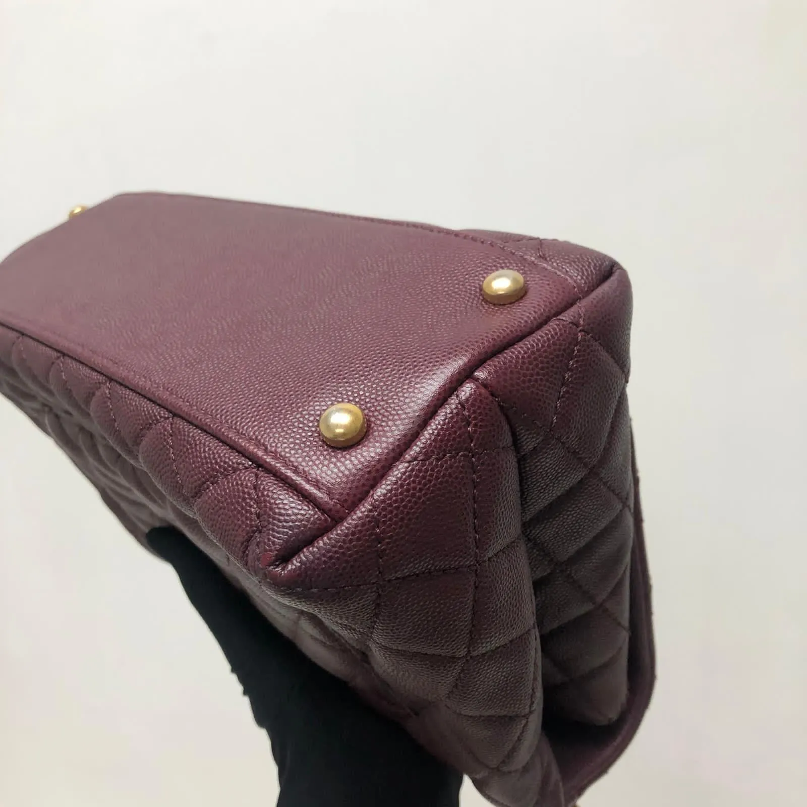 Burgundy Caviar Quilted Medium Coco Handle Flap