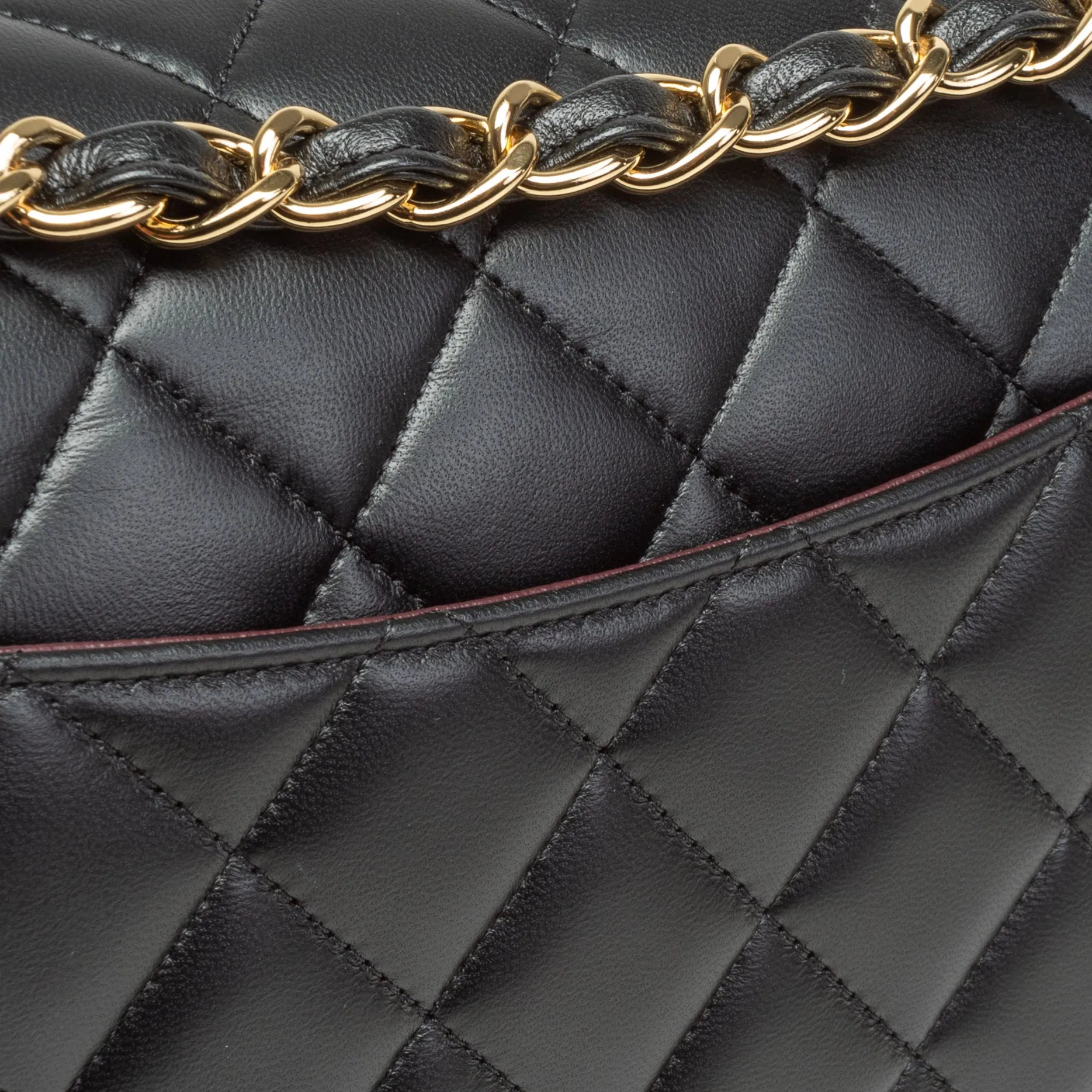 CHANEL Classic Lambskin Jumbo Double Flap - Black