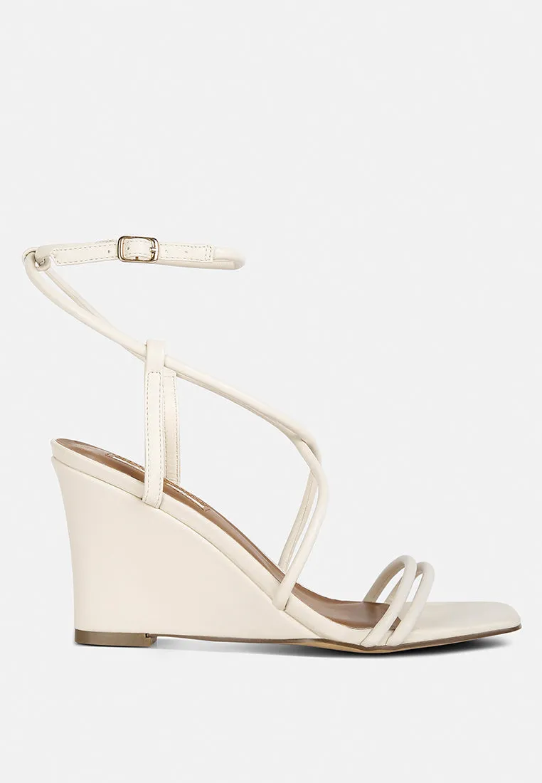 Gram Hunt Ankle Strap Wedge Sandals