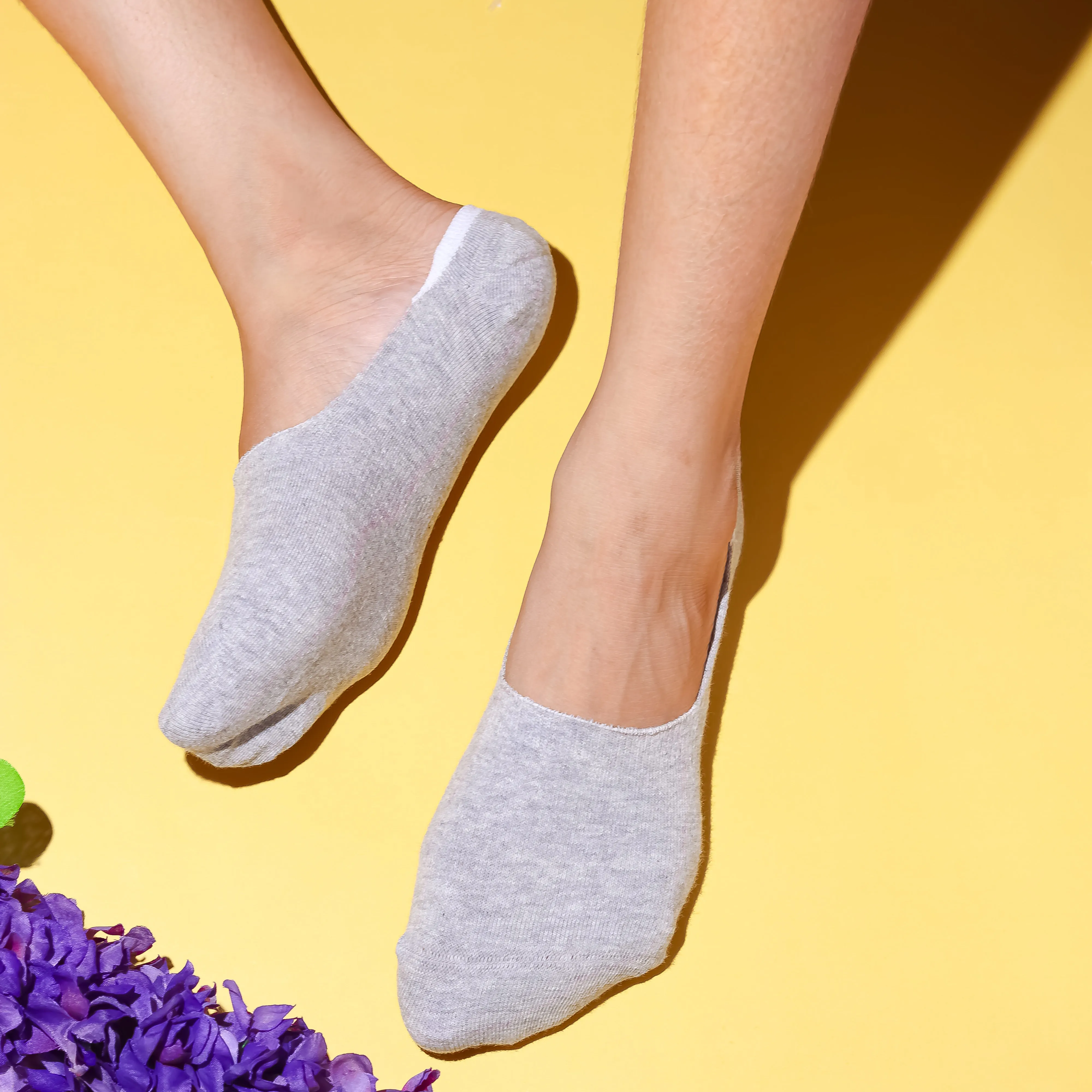 Grey Solid Non-Slip No Show Socks For Women