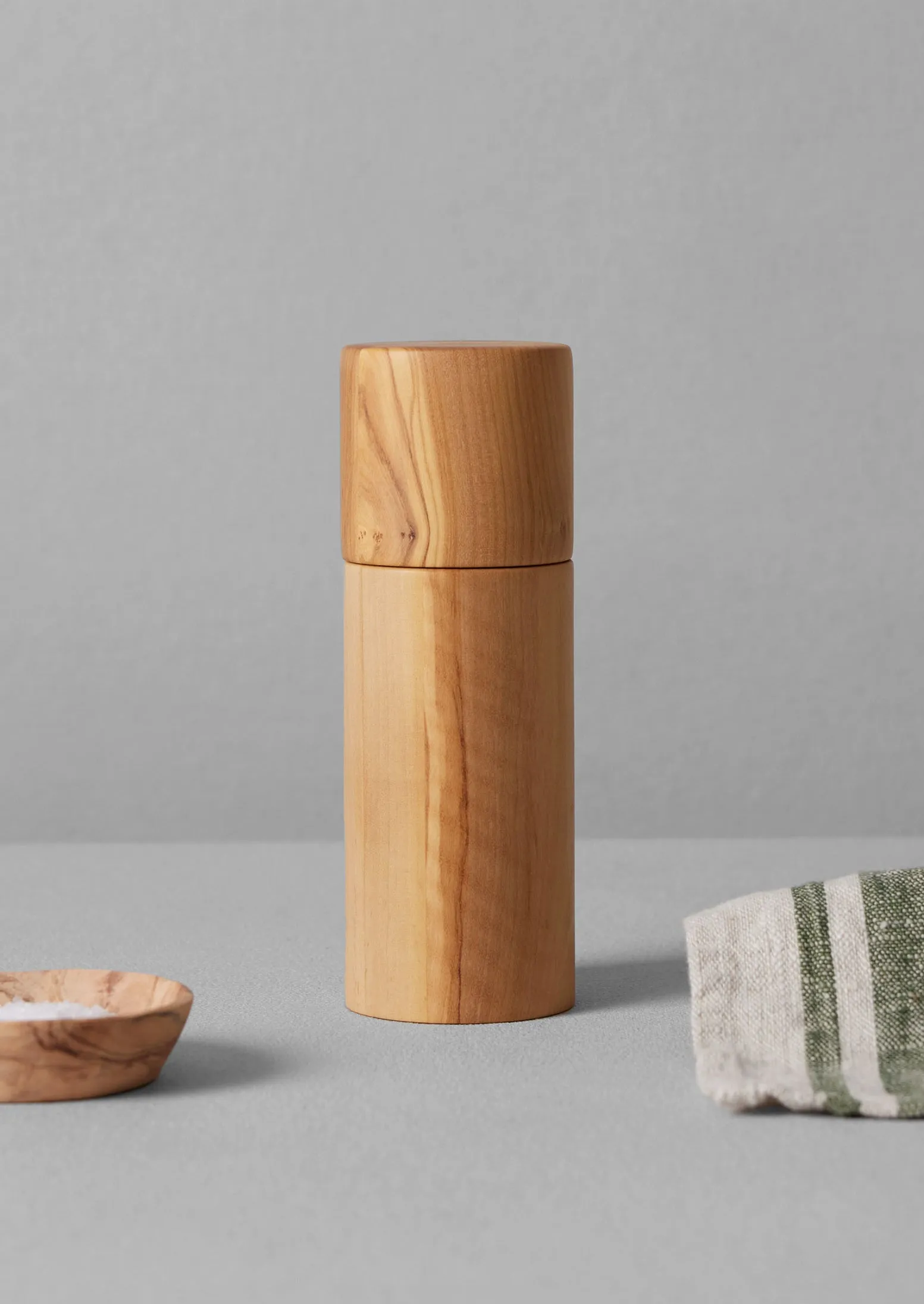 Olive Wood Pepper Mill | Natural